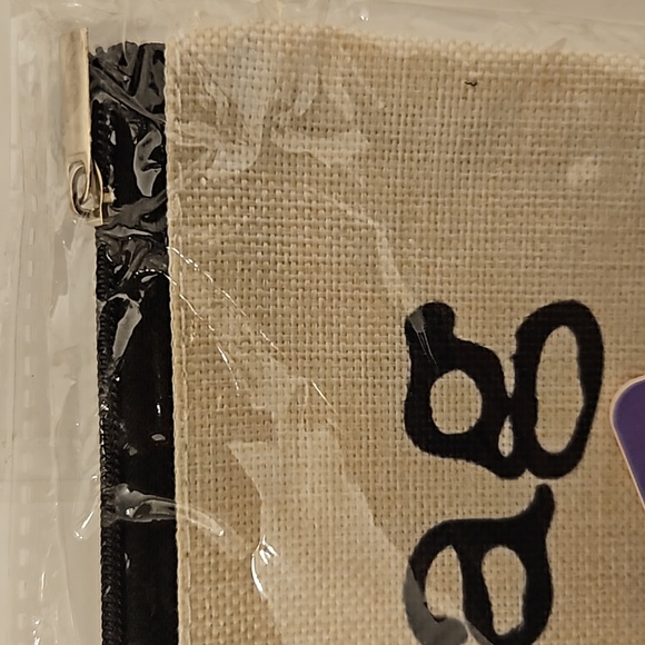 'This Bag Contains My Face' Cosmetic Travel Bag - Picture 3 of 3